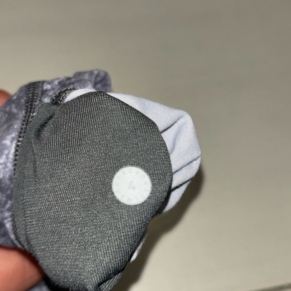 Lululemon Align Pant II 25” Area Ice Grey Leggings Size 4 Nulu Fabric - Picture 5 of 7